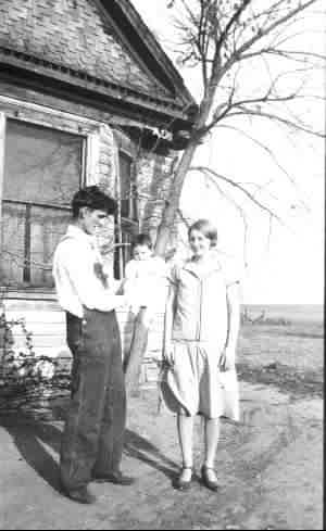 Bonnie and Helen Crawford with Mary Ann