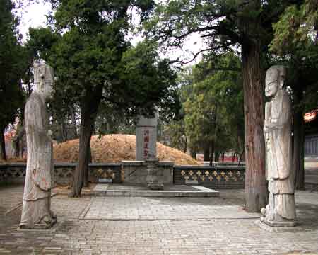 Grave of Confucius' Grandson